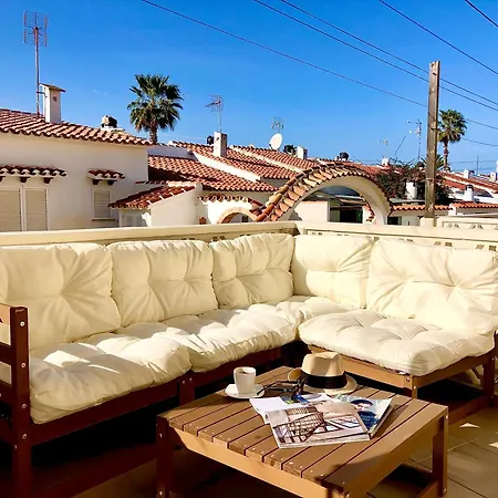 בית נופש Casa Victoria, Almadrava Playa