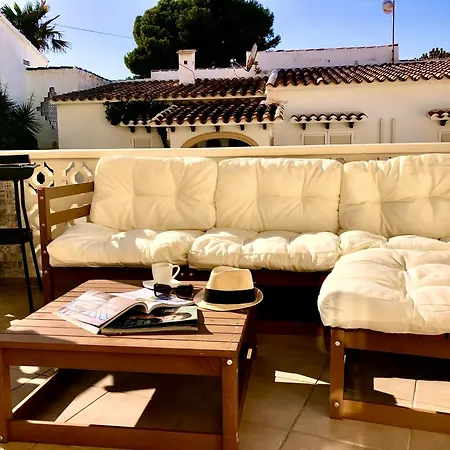 בית נופש Casa Victoria, Almadrava Playa