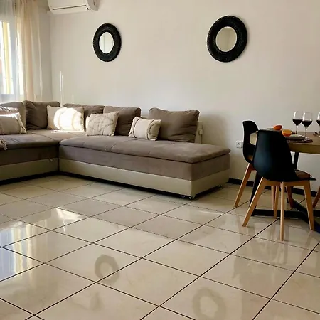 Casa Victoria, Almadrava Playa 度假居 *
